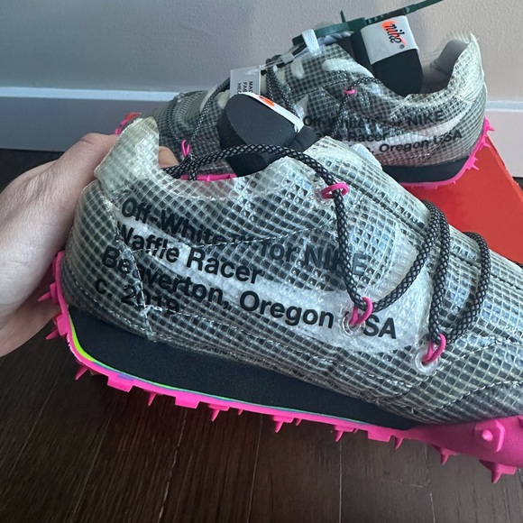 Off-White x Wmns Waffle Racer 'Fuchsia - Picture 3 of 7